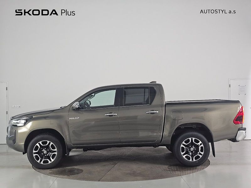 Toyota Hilux (2025) 2.8 D-4D 204k 6AT EXECUTIVE TA - fotka 3 z 33