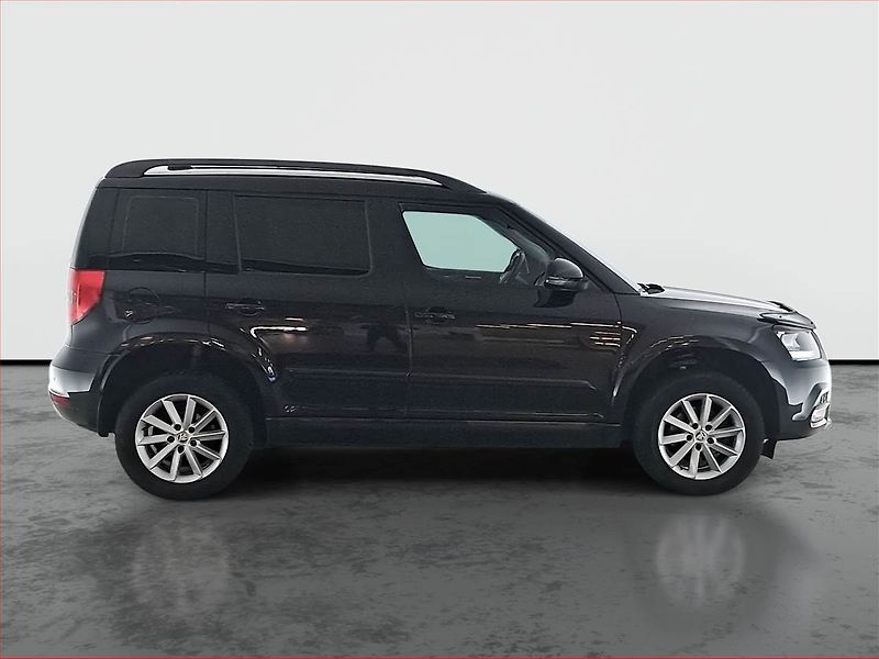 Škoda Yeti (2015) 1.2 TSI, Navi, Tempomat - fotka 6 z 14