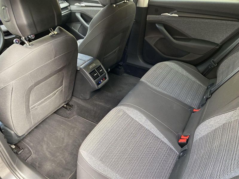 Škoda Superb (2025) Combi 1.5 TSI DSG Selection - fotka 8 z 39