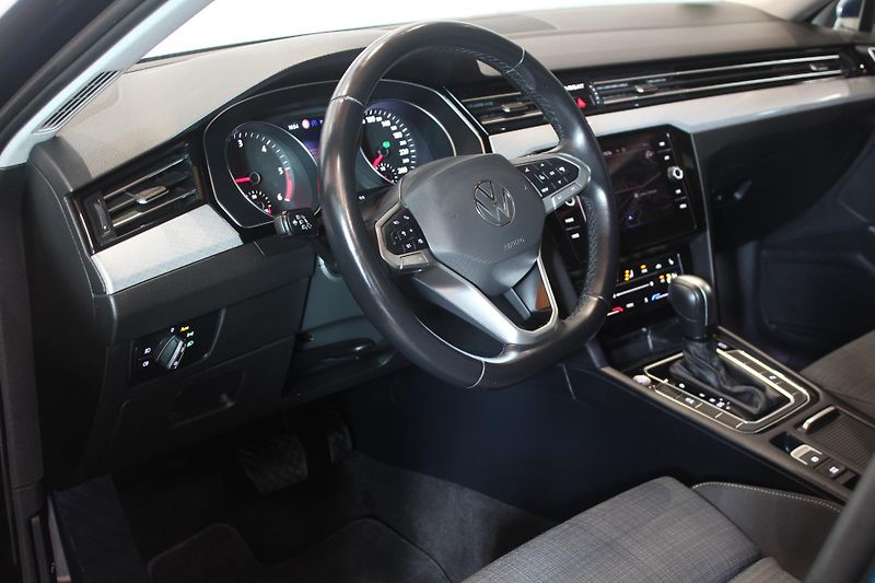 Volkswagen Passat (2021) 2.0TDI DSG LED Nez.Topení - fotka 16 z 36