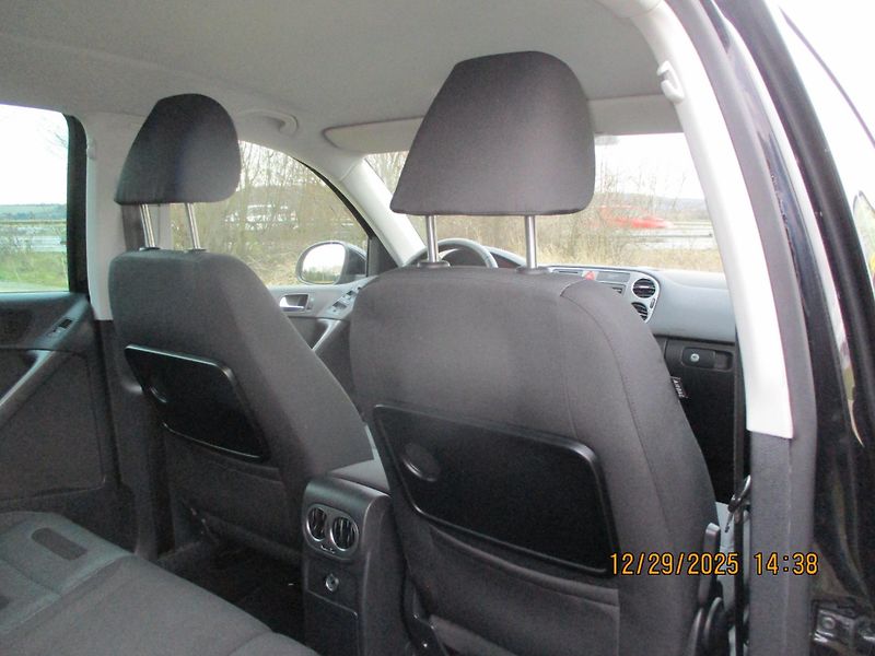Volkswagen Tiguan 1.4TSi 4x4 VÝHŘEV NEZ.TOPENÍ - fotka 28 z 42