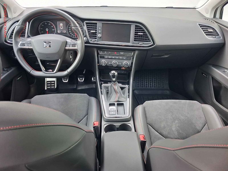 Seat Leon (2017) 1.8 TSi, FR, LED, +ALU, panor - fotka 8 z 18