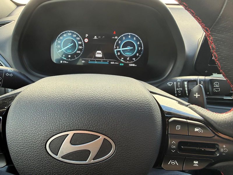 Hyundai i30 1.5 T-GDI MHEV DCT N-Line - fotka 18 z 28