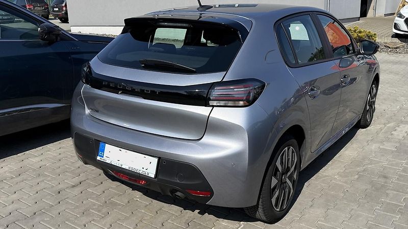Peugeot 208 (2024) Pure TECH klima, TOP stav - fotka 4 z 9