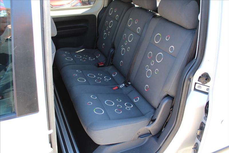Volkswagen Caddy 1,6 MPI  MAXI,7.MÍST,LPG - fotka 25 z 33