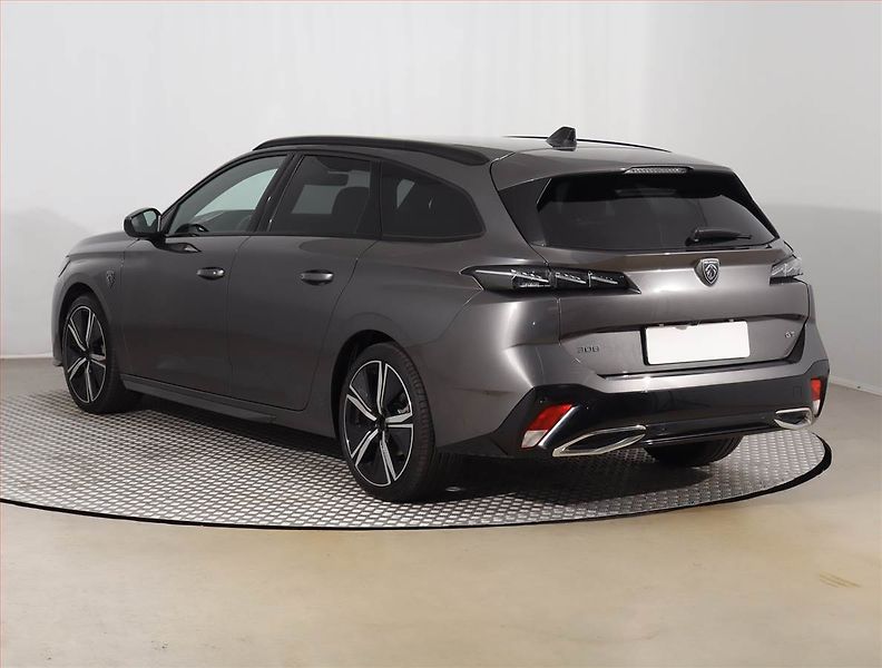 Peugeot 308 (2023) GT 1.2 PureTech - fotka 4 z 25