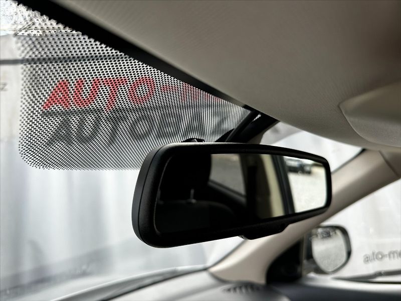 Mitsubishi Outlander 2,0 MIVEC, CZ, 1.majitel, DPH! - fotka 32 z 38