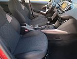 Peugeot 2008 (2016) Active 1.2 PureTech - náhled 9