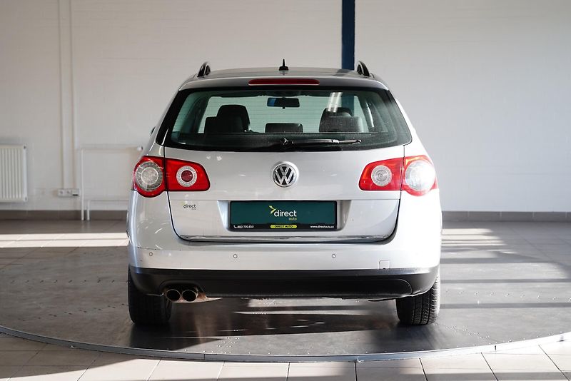Volkswagen Passat - fotka 6 z 21