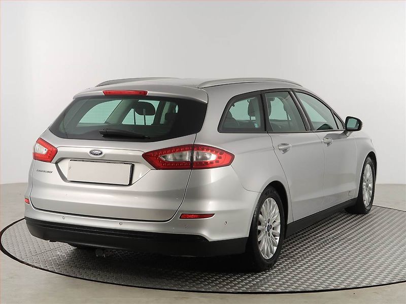Ford Mondeo (2018) Trend 2.0 TDCI, Automat, Navi - fotka 5 z 18