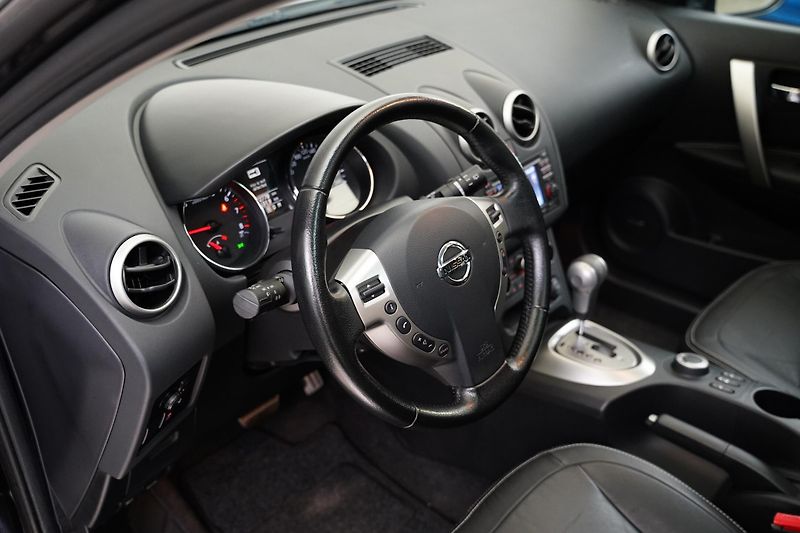 Nissan Qashqai - fotka 14 z 24