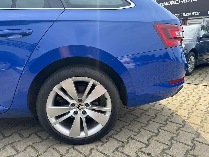 Škoda Superb (2018) 2,0 TDI 110 KW ČR 2. MAJ - fotka 17 z 50