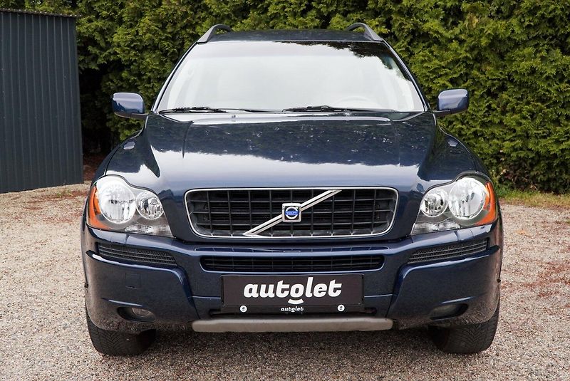 Volvo XC90 2.4 D5 120kw - fotka 15 z 29