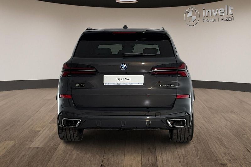 BMW X5 xDrive50e - fotka 4 z 27