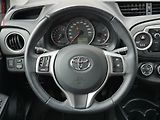 Toyota Yaris (2012) 1.3 VVT-I, ČR, AC, park - náhled 11