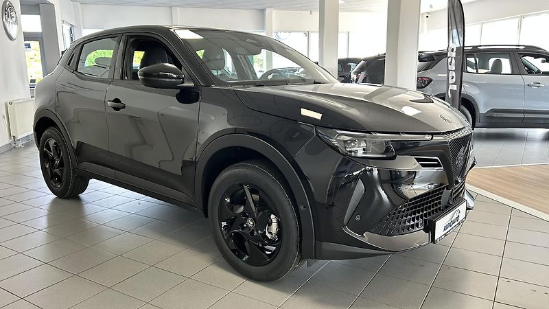 Alfa Romeo Junior 1.2T 145k Ibrida  - fotka 3 z 15