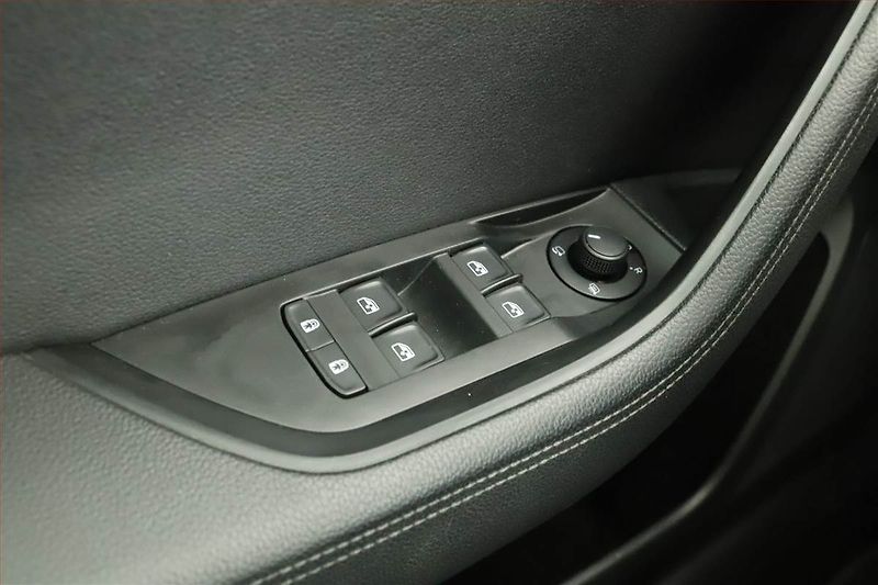 Škoda Superb (2021) Style 2.0 TDI - fotka 18 z 19