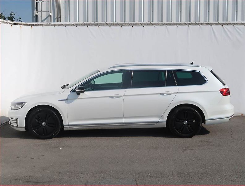 Volkswagen Passat (2016) Highline 1.4 GTE, Automat - fotka 3 z 25