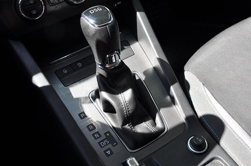 Škoda Octavia III 2.0TDi 110kW KOMBI Automat - fotka 13 z 23
