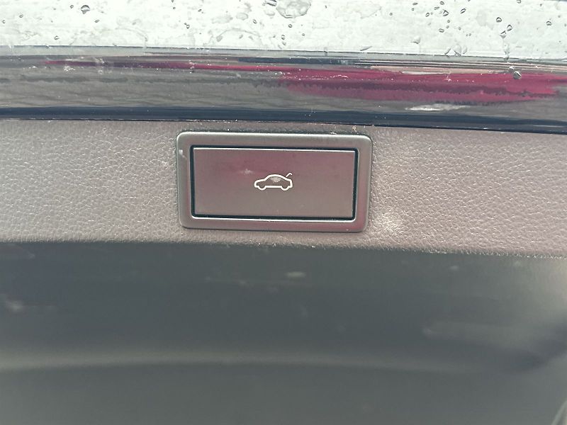 Škoda Octavia (2020) Combi 1.4 TSI iV DSG RS - fotka 29 z 35