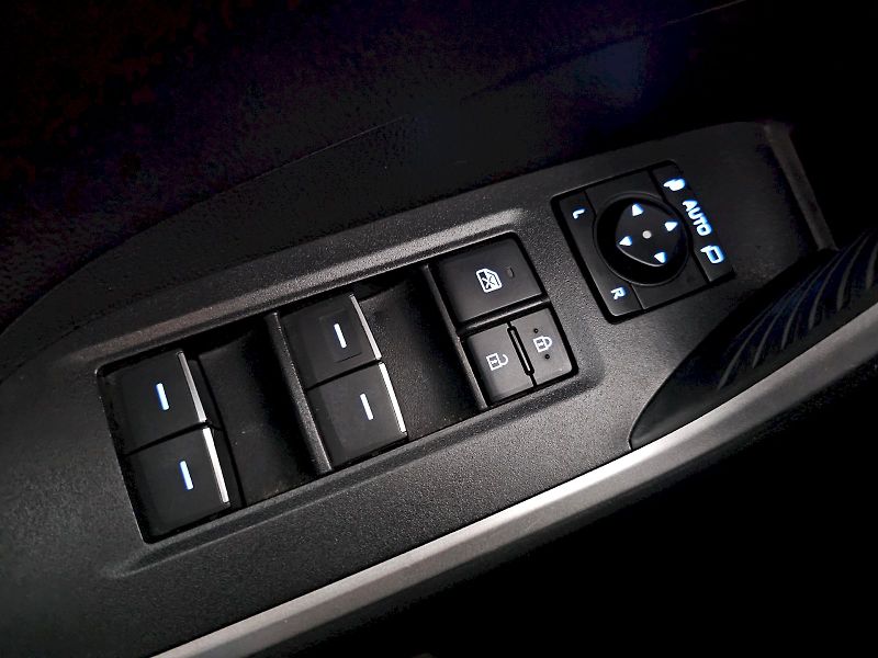 Toyota RAV4 (2022) 2.5Plug in 306k 4x4 SELECTION - fotka 18 z 30