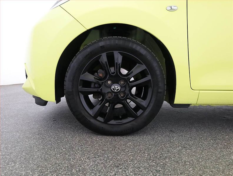 Toyota Aygo (2016) 1.0 VVT-i, Automat, ČR,1.maj - fotka 18 z 18