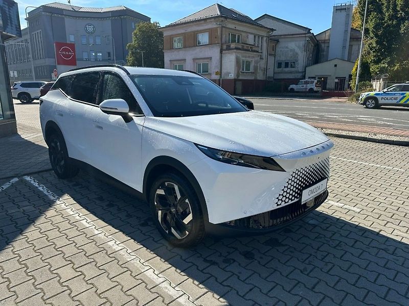 Omoda 7 1.6T Premium, AT, SKLADEM - fotka 3 z 33