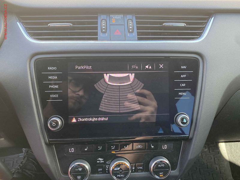 Škoda Octavia (2018) 1.5 TSi, Clever, DSG, LED, TZ - fotka 18 z 18