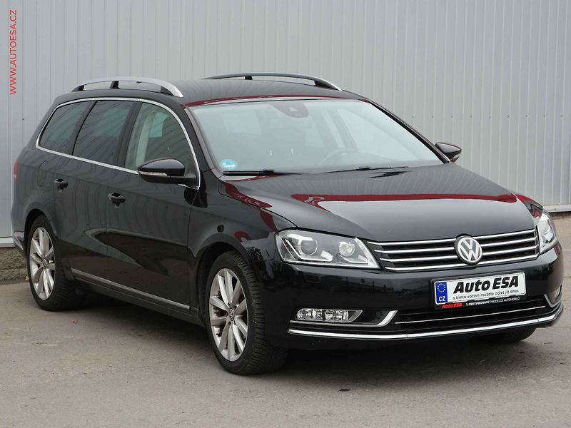 Volkswagen Passat (2013) 2.0 TSi, Highline, DSG, bixen - fotografie inzerátu