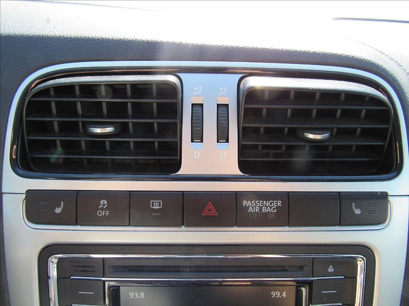 Volkswagen Polo 1,6 TDI 66kW Match - fotka 16 z 31