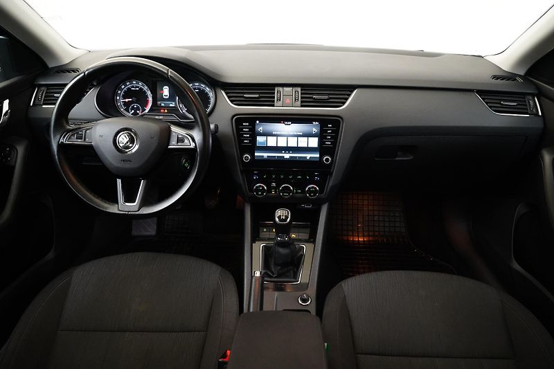 Škoda Octavia - fotka 5 z 26