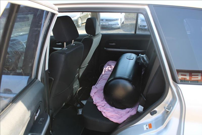 Suzuki Grand Vitara 2,0 i + LPG  LPG,4 x 4,TAŽNÉ - fotka 11 z 27
