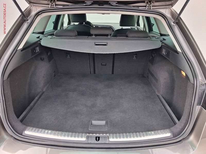 Seat Leon (2014) 1.4 TSi, FR, výhřev sed - fotka 7 z 16