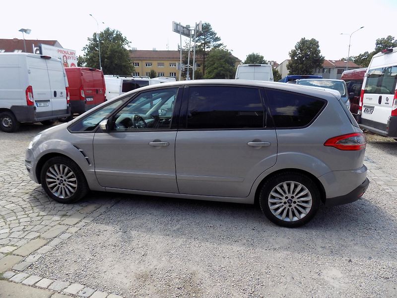 Ford S-MAX 2,0 TDCI 103 KW VÝHŘEV, TAŽNÉ - fotka 15 z 41