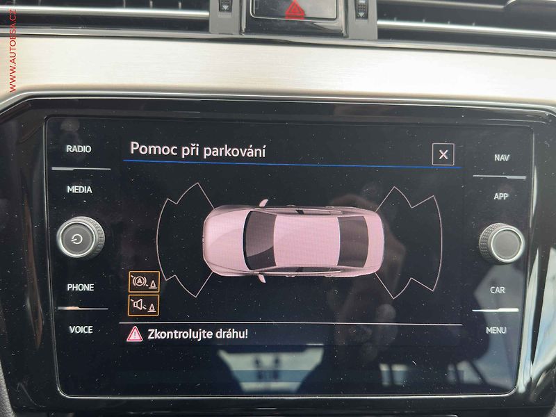 Volkswagen Passat (2021) 2.0TDi, ČR, Elegance, DSG - fotka 15 z 20