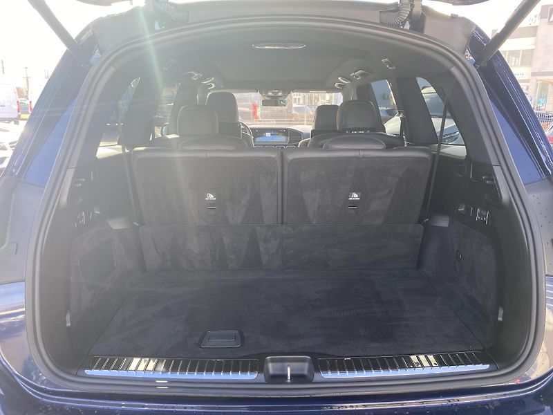 Mercedes-Benz GLS GLS 580 4MATIC AMG - fotka 17 z 28