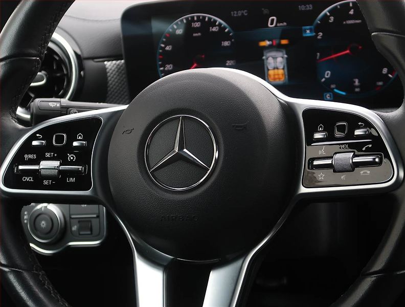 Mercedes-Benz CLA (2021) 200, 1.ČR,Navigace,plný servis - fotka 22 z 22