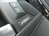 Land Rover Defender (2026) 110 3,0 X-Dynamic SE D200 - náhled 13