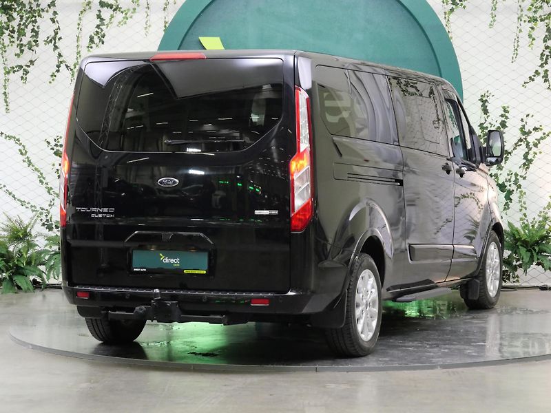 Ford Tourneo Custom - fotka 2 z 25