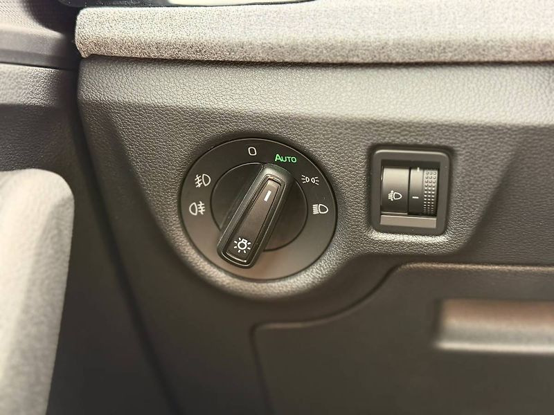 Škoda Kamiq Selection 1,0 TSI 85 kW 6° MP - fotka 27 z 31