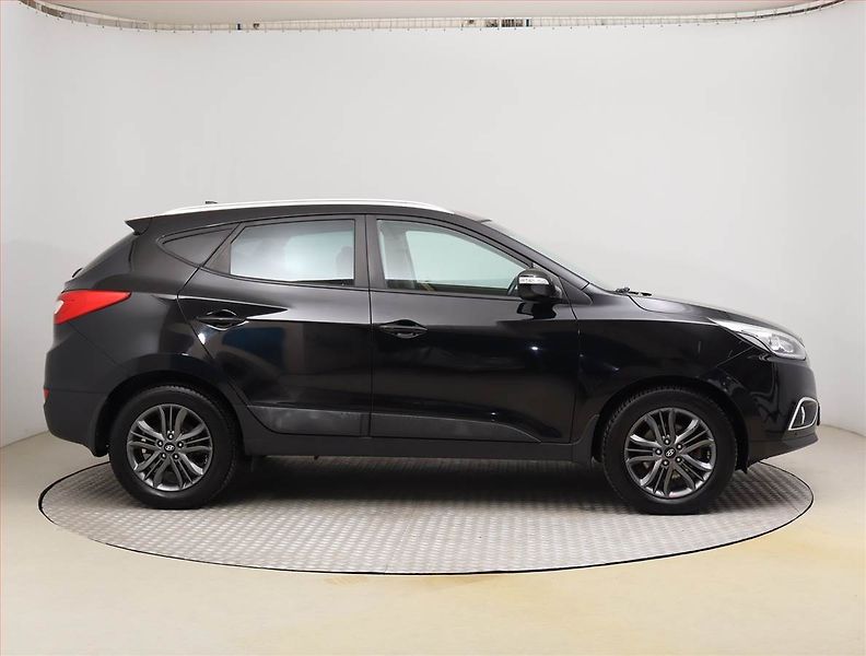 Hyundai ix35 (2015) 2.0 CRDi, 4X4, Serv.kniha - fotka 6 z 21