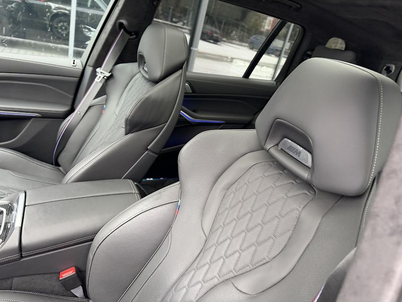 BMW X7 (2024) 40XD 250kW M-PAKET NZN R23 CZ! - fotka 38 z 49