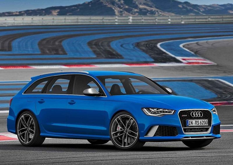 Audi RS6 Avant - současné provedení ve společnosti minulých generací