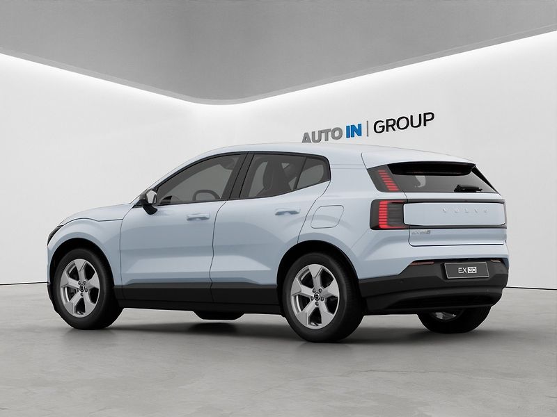 Volvo EX30 (2026) P5 Core 5d - fotka 4 z 8