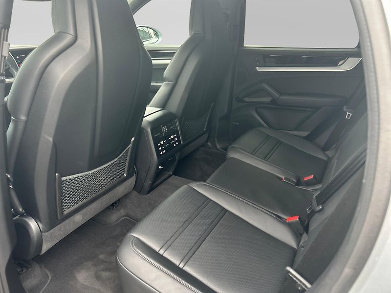 Porsche Cayenne S E-hybrid Coupe - fotka 22 z 30