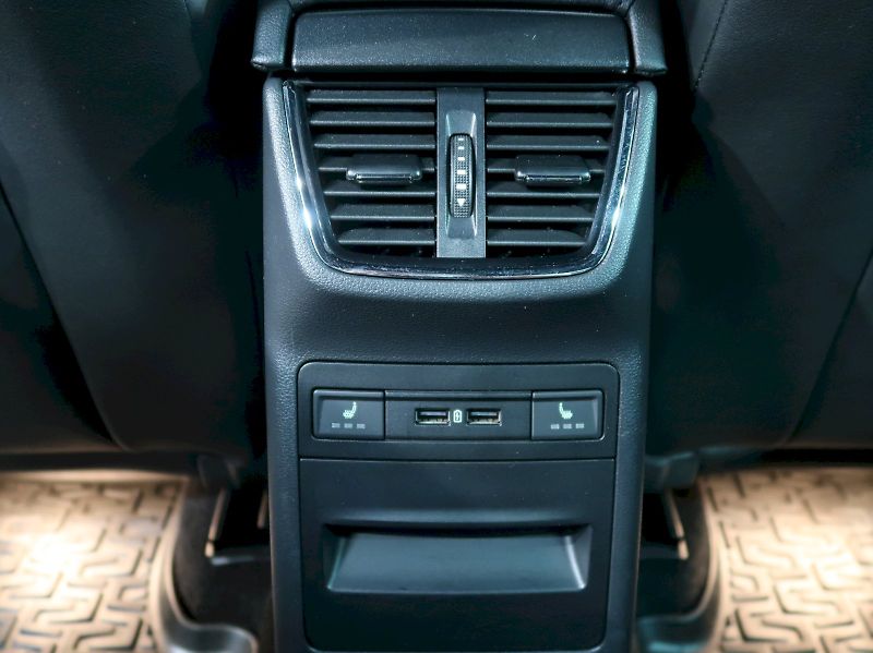 Škoda Octavia (2019) LAURIN&KLEMENT 2.0TDI 110KW DS - fotka 44 z 48