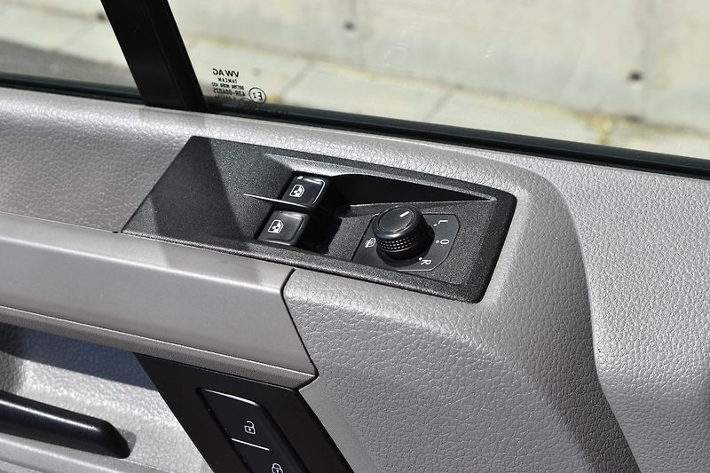 Volkswagen Crafter 2.0TDI*L1H1*SERVIS VW*DPH* - fotka 13 z 27