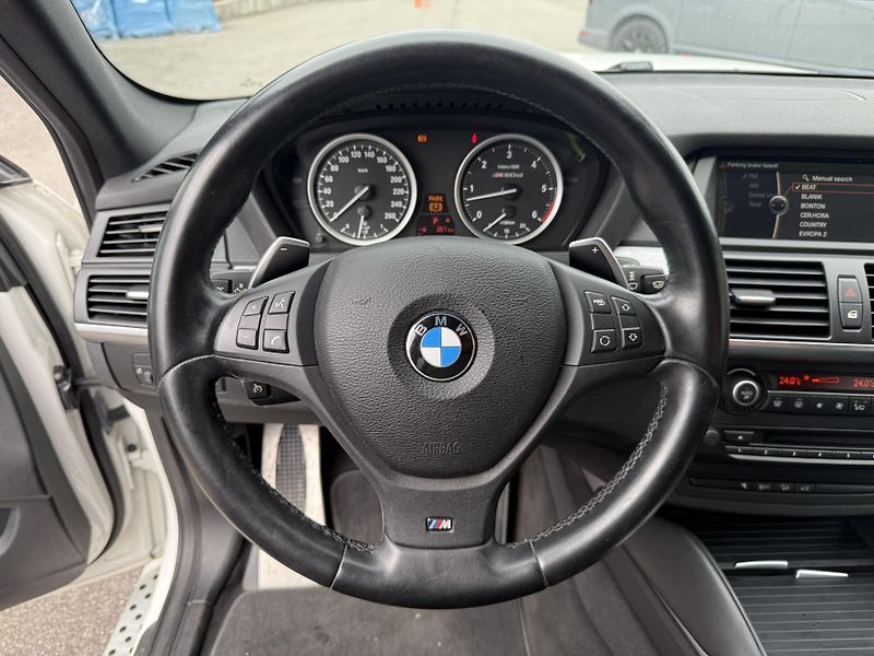 BMW X6 3.0D 280 kW - fotka 11 z 21