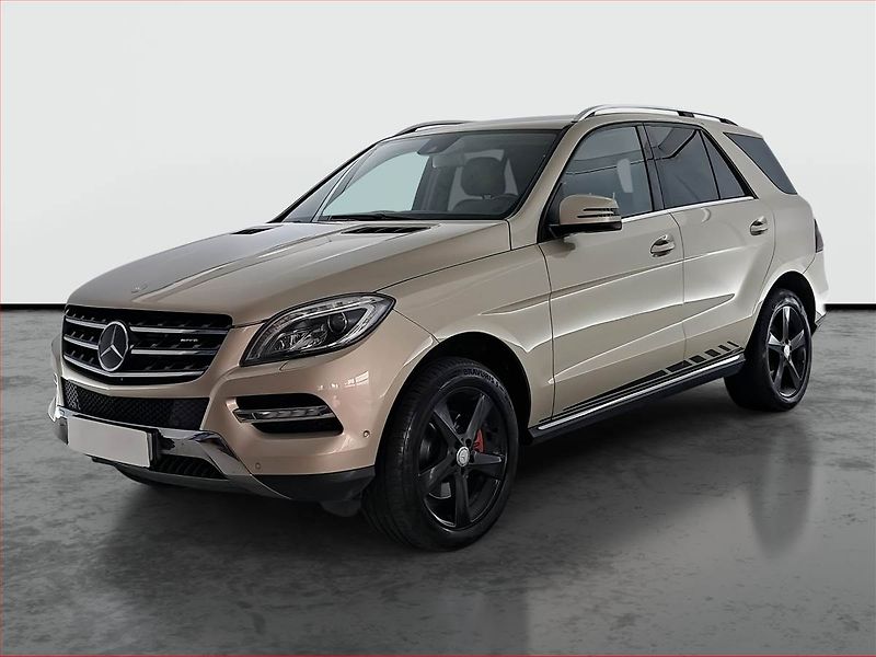 Mercedes-Benz Třídy M (2012) ML 350 BlueTEC, 4X4, Automat - fotka 2 z 19