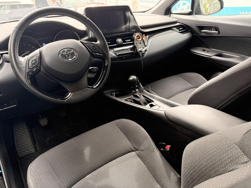 Toyota C-HR 1.2-1MAJITEL-KAMERA-TEMPOMAT - fotka 19 z 19